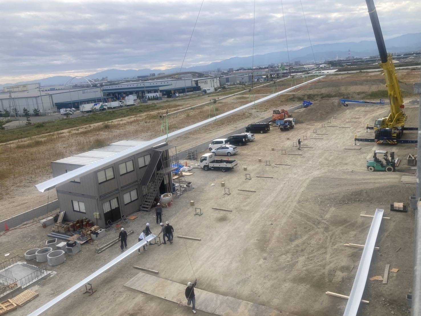 岸和田市にて大型屋根工事